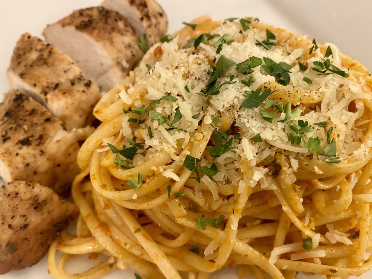 BenWilsonThings's tweet photo. Canโt beat a little homemade chicken and pasta for dinner! ๐ #SimpleSupper https://t.co/yTgYo9buTz