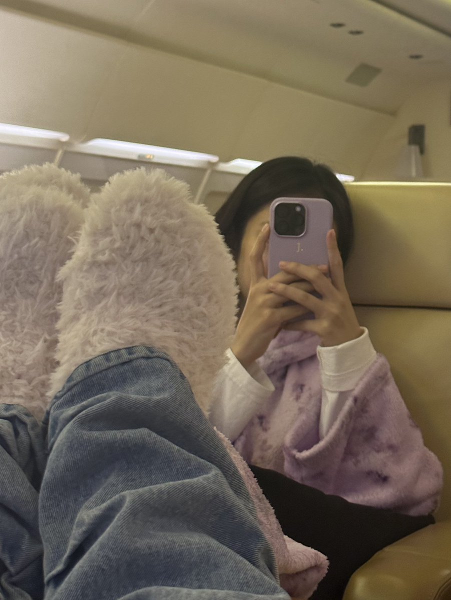 maisondesabre's tweet photo. The other half 🩷💜 #ROSÉ #JENNIE #BLACKPINK
Featuring Rosé's phone-case in Pink Lily and Jennie's phone-case in Lavender Purple.

#THEBLACKPINKCASE 
🛍️ https://t.co/56rFmv493r https://t.co/nkmVzitpPs