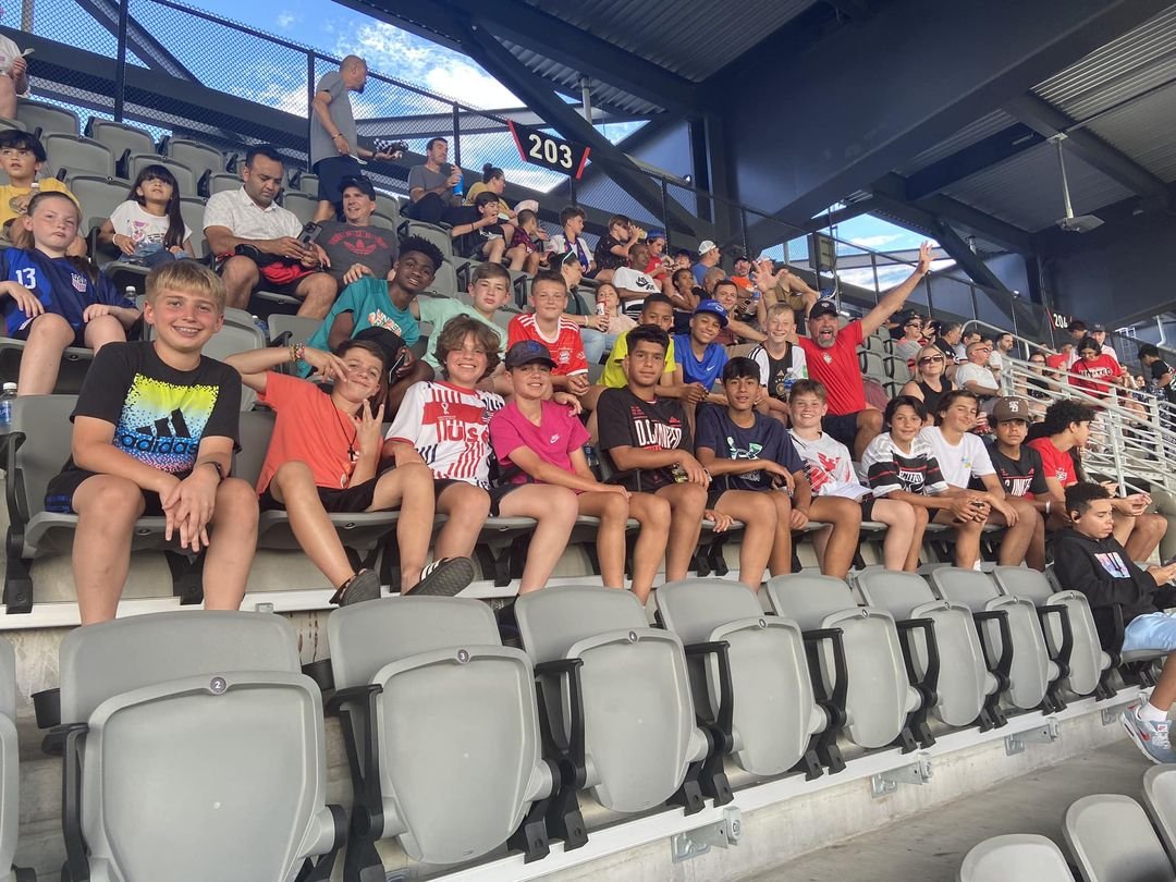 CSCinferno's tweet photo. CSC BU13PB enjoying @fccincinnati - @dcunited tonight!
#CSCFamily #CSCTravel #EasternRegionals https://t.co/t4frzKzDms