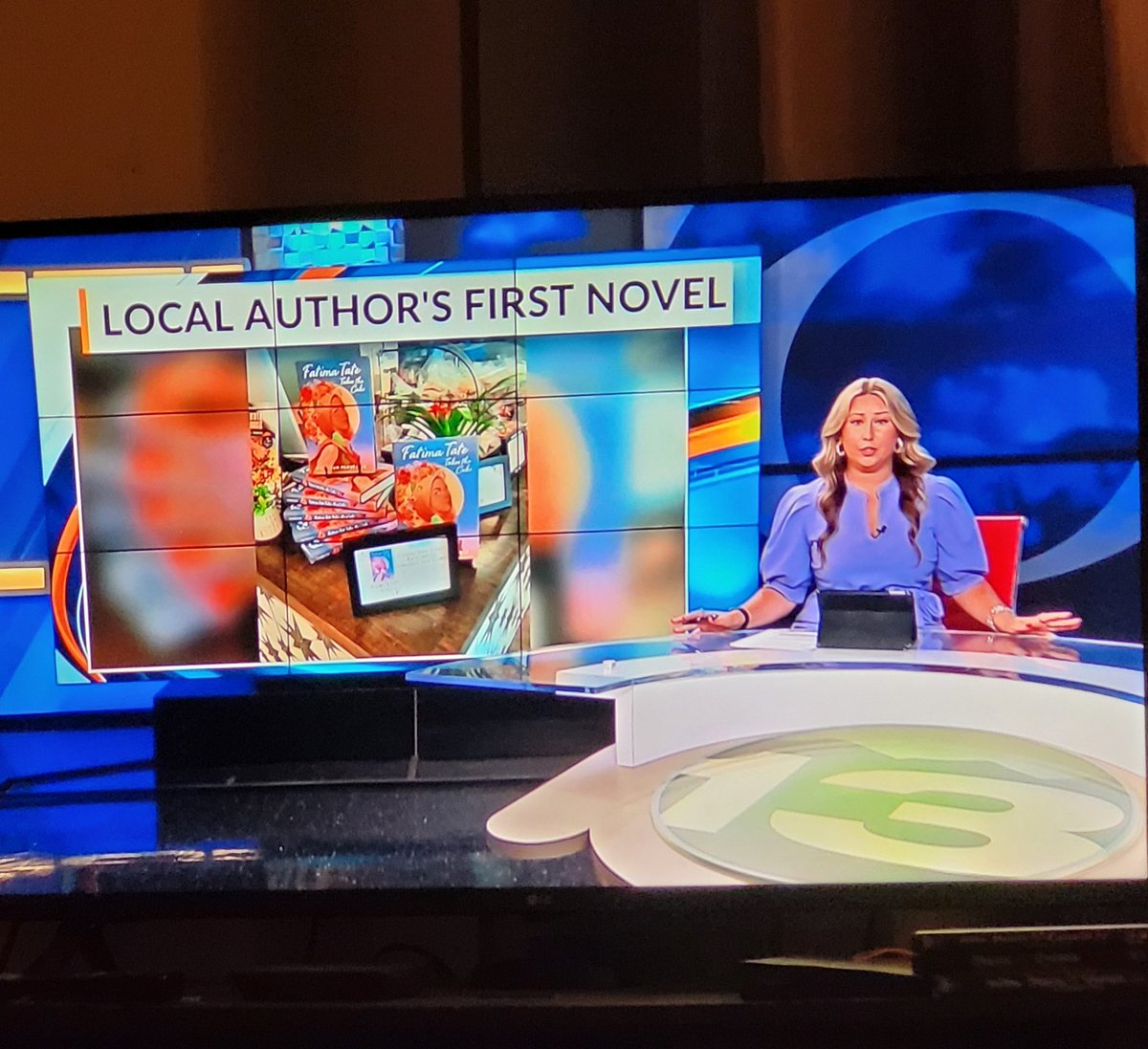 LVanBrakle's tweet photo. I'm super excited to share my local television station's, @krqe, story on my debut novel, 

FATIMA TATE TAKES THE CAKE 🍰 🍰🍰

To read the article, click through the linktree in my bio. https://t.co/rnxTuzC0Xr