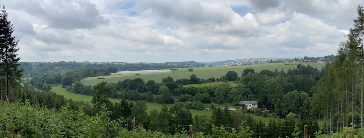 tony_ver2's tweet photo. Výlet podél Sázavy 24.06.2023
#turistika #CzechRepublic #vylety #czechia #les #forest #sazava #Summer #hikingadventures #vysocina #kraj #ledec #svetla #Summervibes #river 2/2 https://t.co/VUwwTrLdFi
