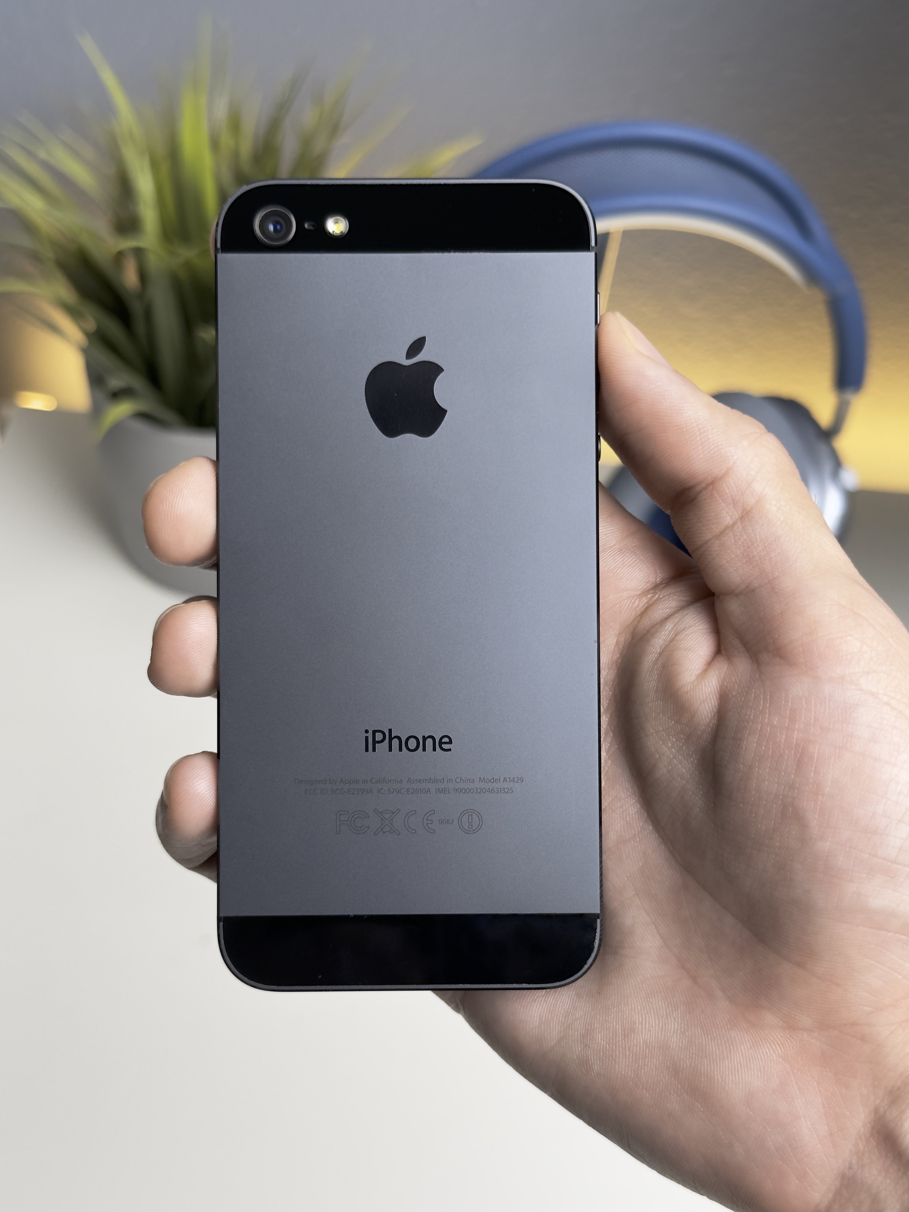 Apple Hub on X: The iPhone 5 was iconic One of the most beautiful