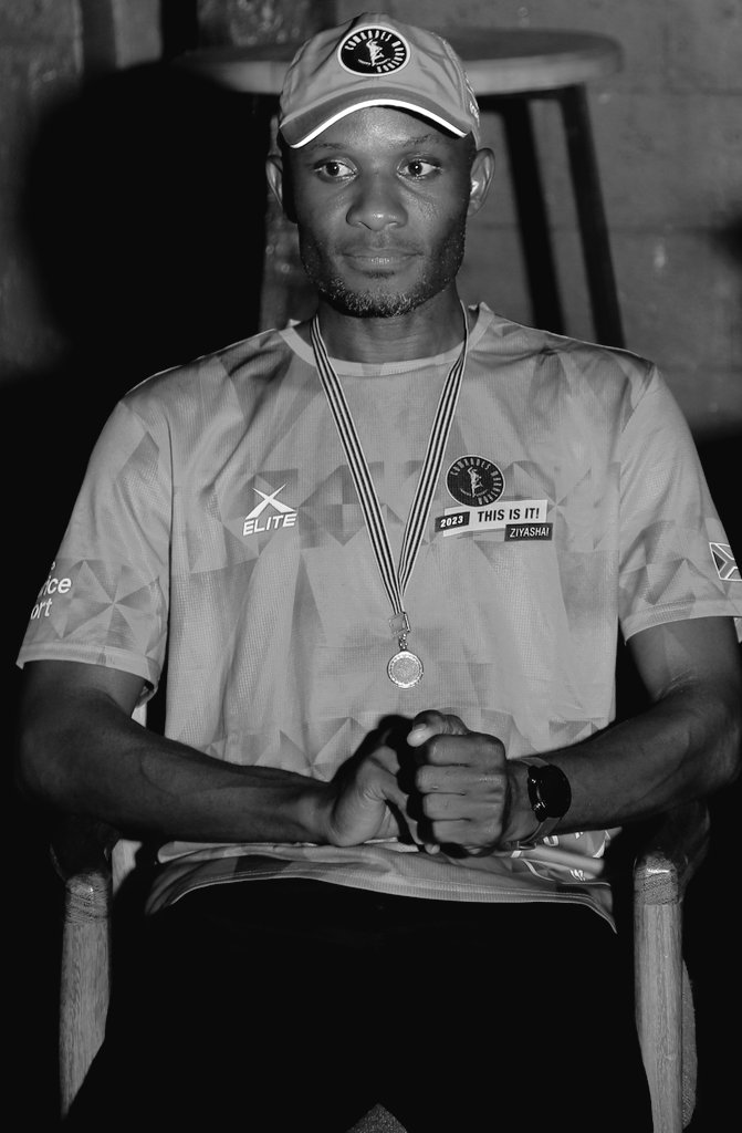St_Gadafi's tweet photo. “Rest at the end, not in the middle” Kobe Bryant.
Work hard not just when we want to, but all the time. 
Set high standards and then work to both achieve and maintain them. https://t.co/UrMS3tgJPt