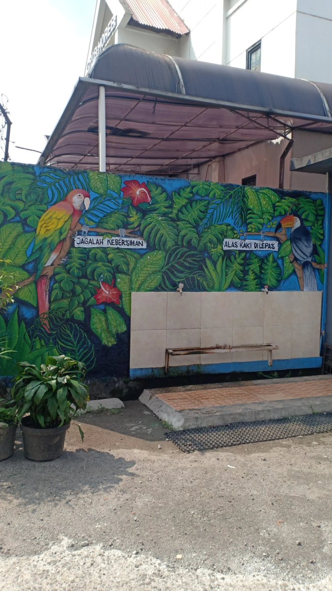 MankBetjak's tweet photo. Tak ada rotan ram punjabhi 💯✔
#hamdalah #done #mural #muralart #muraltropical #gaadatempatkasbondiharilibur #semangART https://t.co/XTjv2xOIq7
