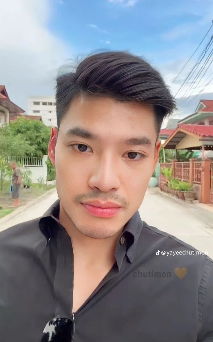 nonnnz_'s tweet photo. เหยทำไมบอสมีนหล่อขนาดนี้ https://t.co/KuWx5CVcyY