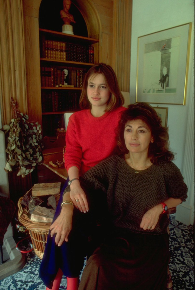 BACUK_'s tweet photo. #NanetteNewman #EmmaForbes
1984 Photoshoot https://t.co/SzB93mGgVp