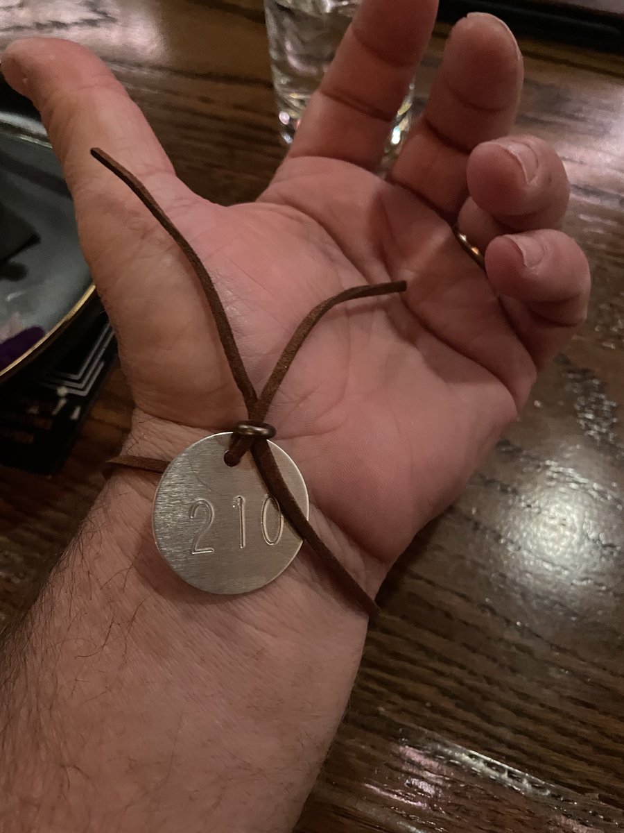 LabnoFrank's tweet image. Just finished the bottle my shanky whip at the breaded barber