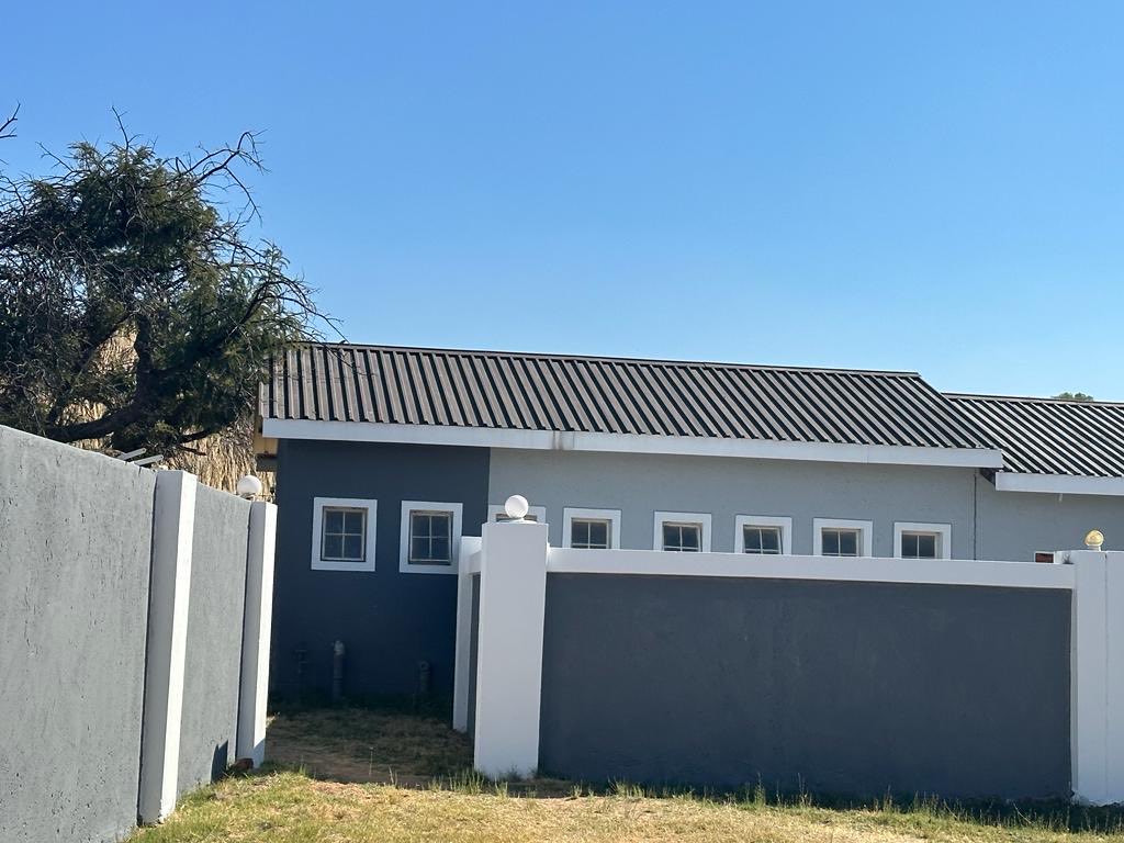 Kombani Lodge has spruced up its area after going up in flames. Their standards show the warmth of the BaKalanga people. Make sure you make your way to the place whenever you are in the border town of Plumtree and surely you won’t regret it. #VisitZIMBABWE