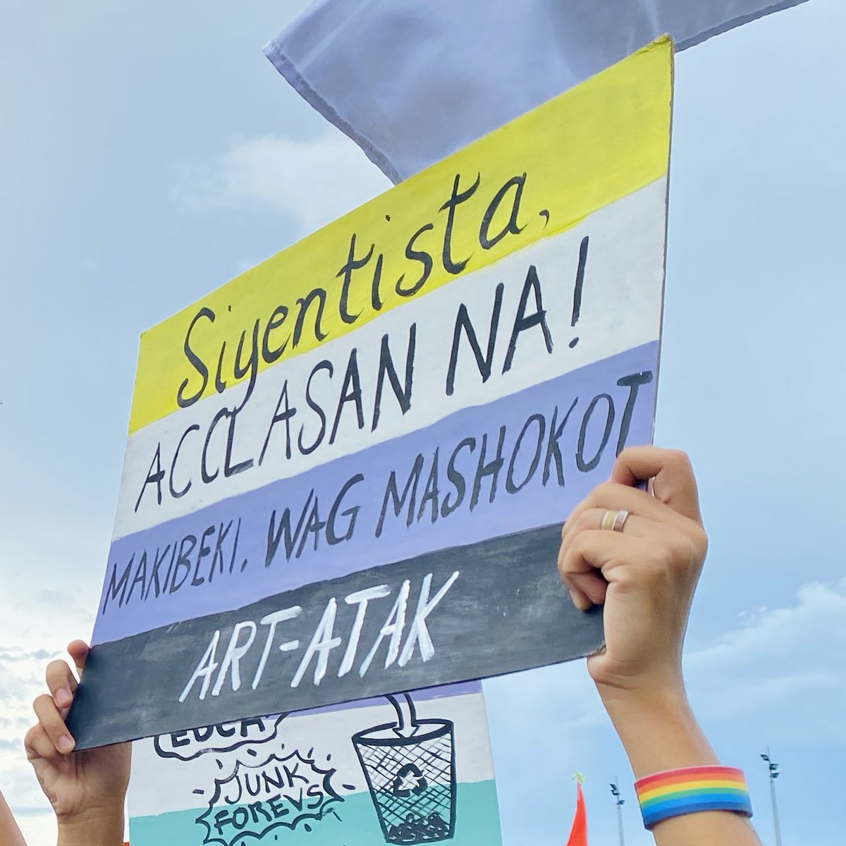 pride is and will always be a protest.

#TAYOangKULAYAAN #SOGIEEqualityNOW
#Pride2023