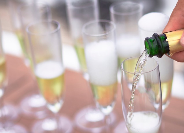 WAAAweb3's tweet image. One in every two bottles of sparkling wine comes from Italy, according to the latest data from the China Alcoholic Drinks Import and Export Association, signaling the growing popularity of Italian sparkling wine among young Chinese drinkers
#wine #hkwine #852web3 #FineWine