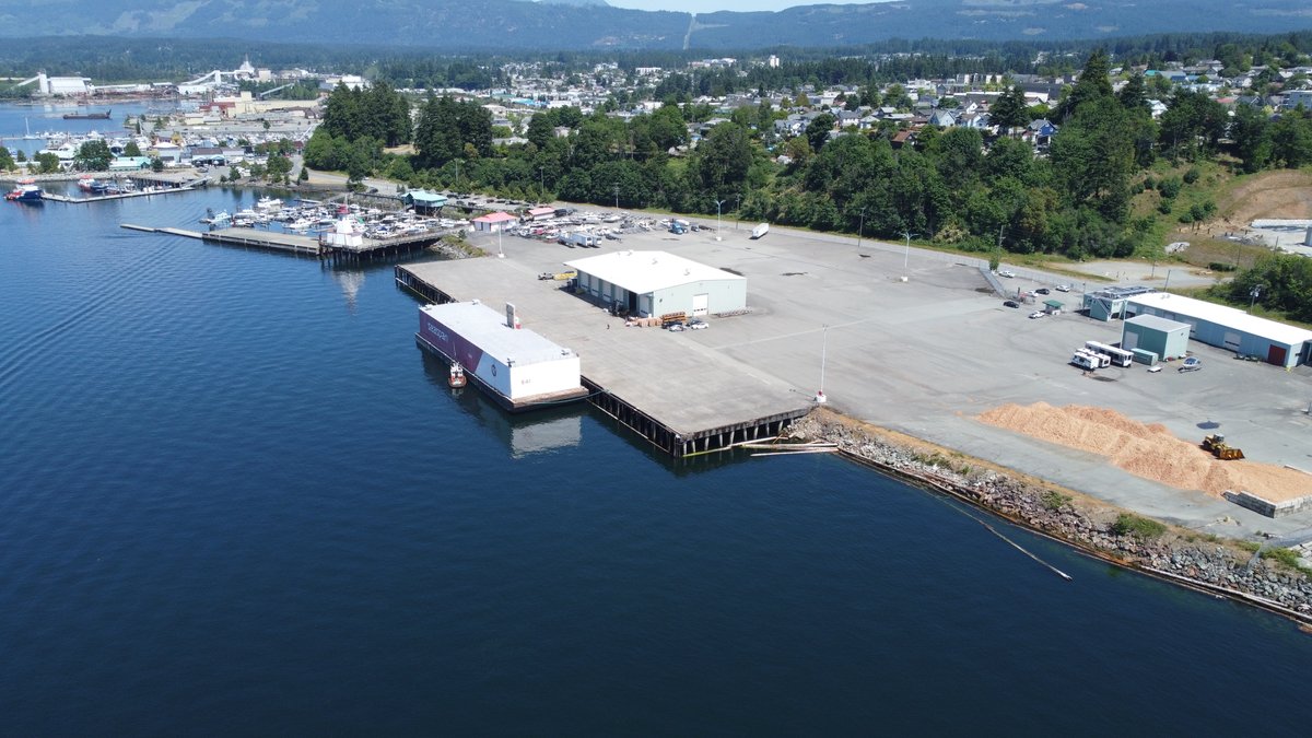 'San Group, which operates lumber mills in Port Alberni, is now bringing in barges by water to feed the city’s industry 'cheknews.ca/concern-high-i… by highway closing, San Group building barge ramp #PortAlberni #Tofino #VancouverIsland #BCHwy4 #SanTerm