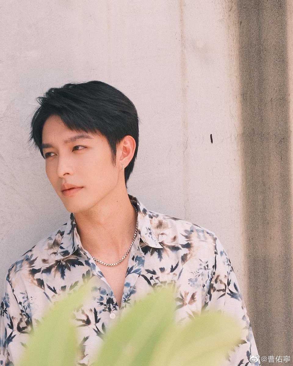 dramapotatoe's tweet photo. #CaoYouning shares new snaps https://t.co/piD3hXzI8L