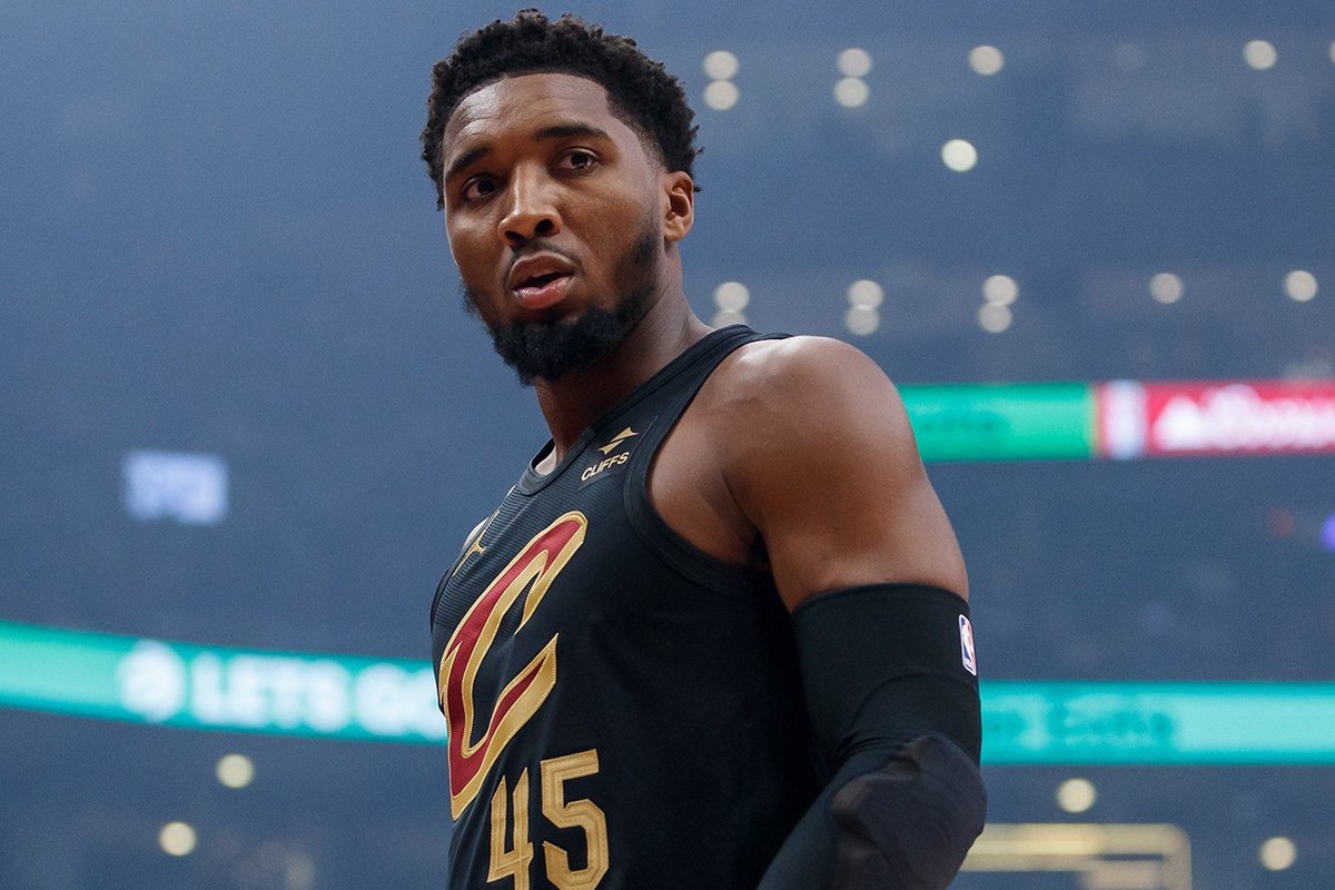 The Cleveland Cavaliers have engaged in trade talks about Donovan Mitchell

(Via @JakeLFischer)