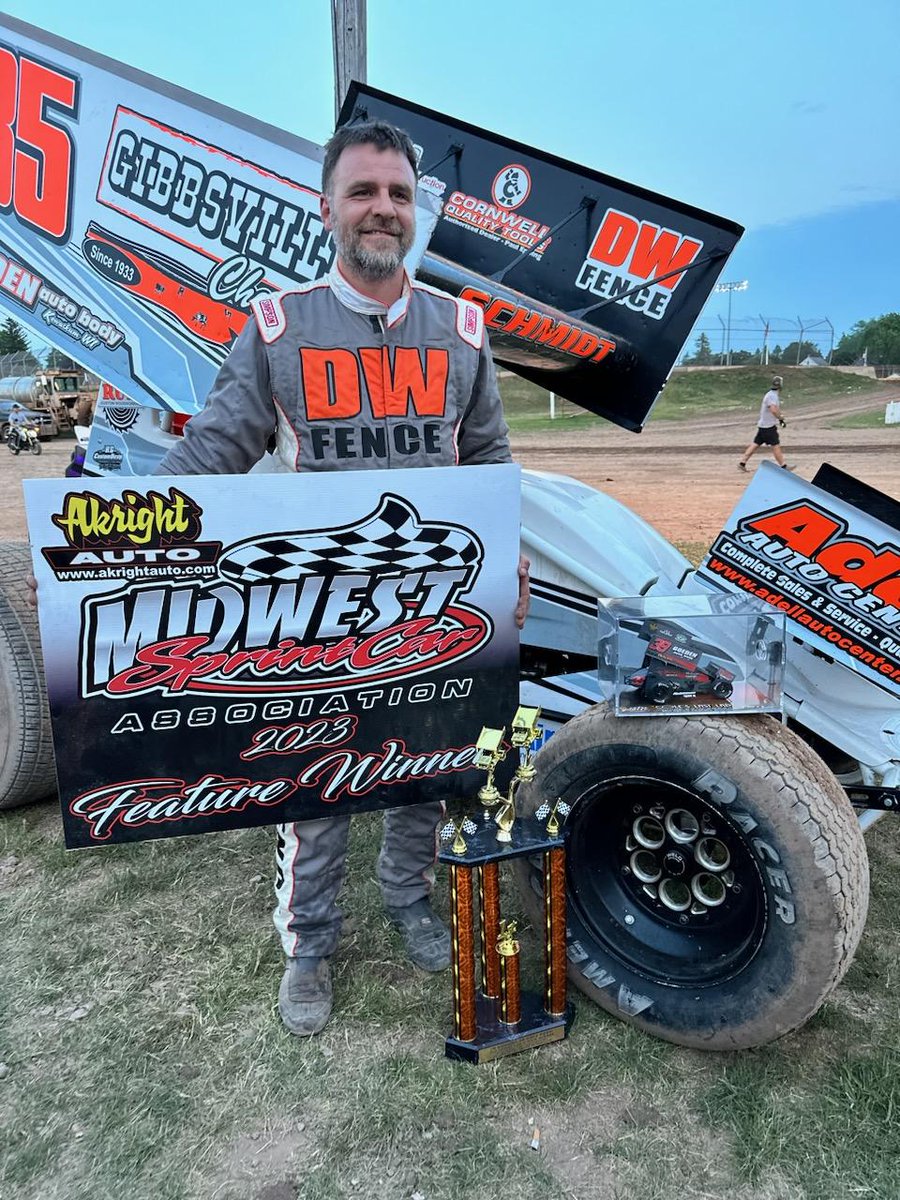 racer35s's tweet photo. Back 2 back ๐
So cool to win the Cole Possi memorial race and our 4th of the year! Thanks to all our great sponsors, and to the Possi family. #Rip39 https://t.co/Mq9gFbWD3p
