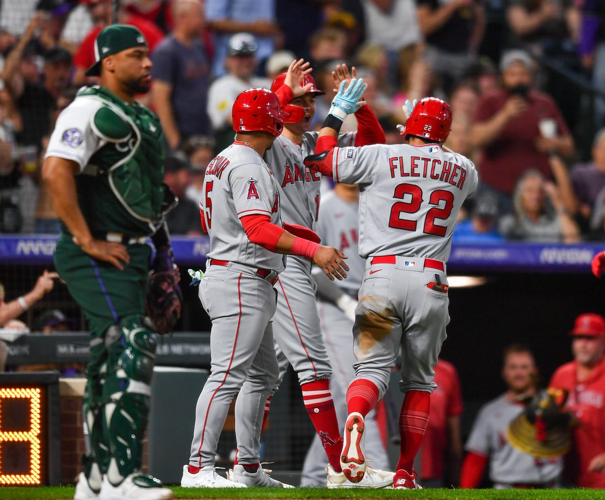 Los Angeles Angels, Colorado Rockies'i 25-1 yenerek bir maçta yapılan 25 R ile franchise rekoru kırdı.