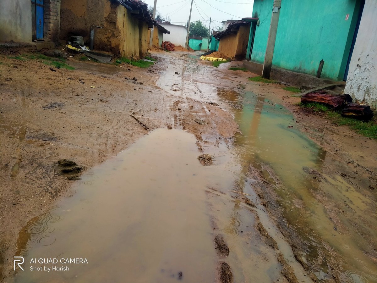 HarishKumarAhi4's tweet photo. Respected Hon'ble 5t secratary sir ans dist magistrates This is the main road of Hatisara village of Nuapada dist.Sir thousand of students go to there school by this road.And more then 4to5 Village people depend on this road.Pls Repair the road.

@MoSarkar5T @DNuapada @SPNUAPADA https://t.co/NCgCtMTe6R