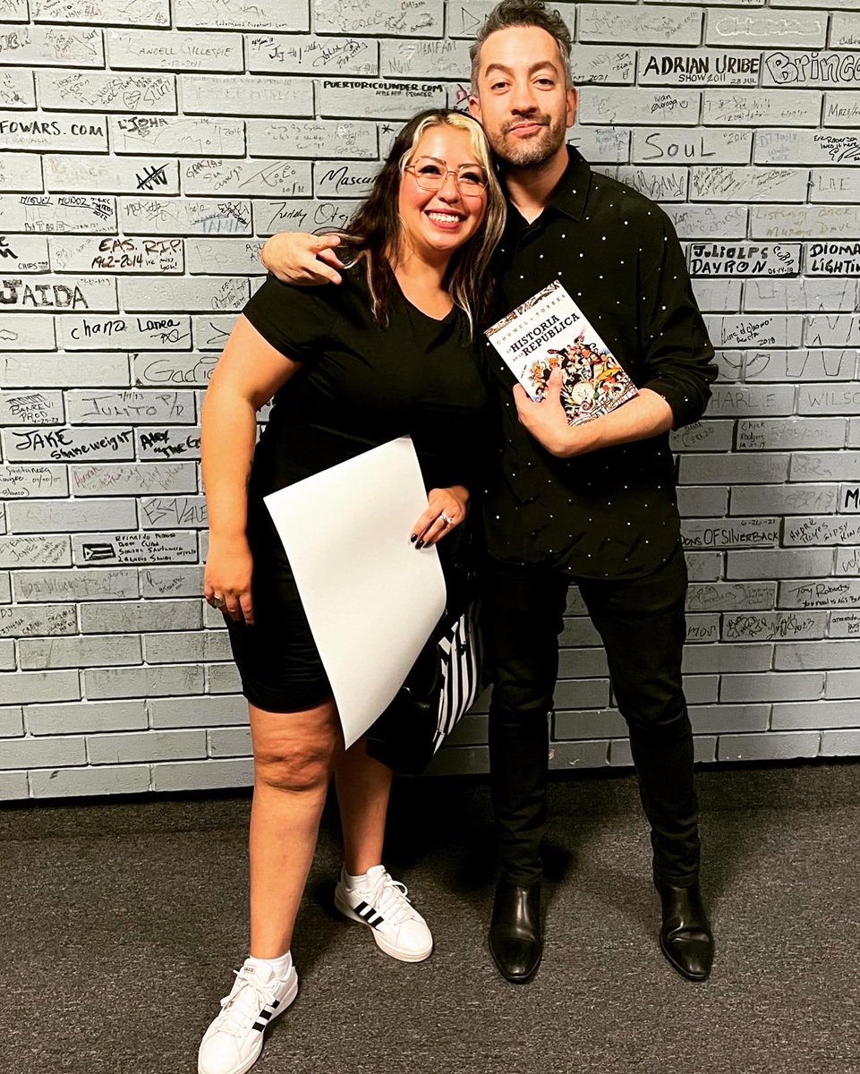 JossBz's tweet photo. The best fucking day in my life!! @ChumelTorres #elblancodetusburlas #chumeltorres #houston https://t.co/vS289JxSIz