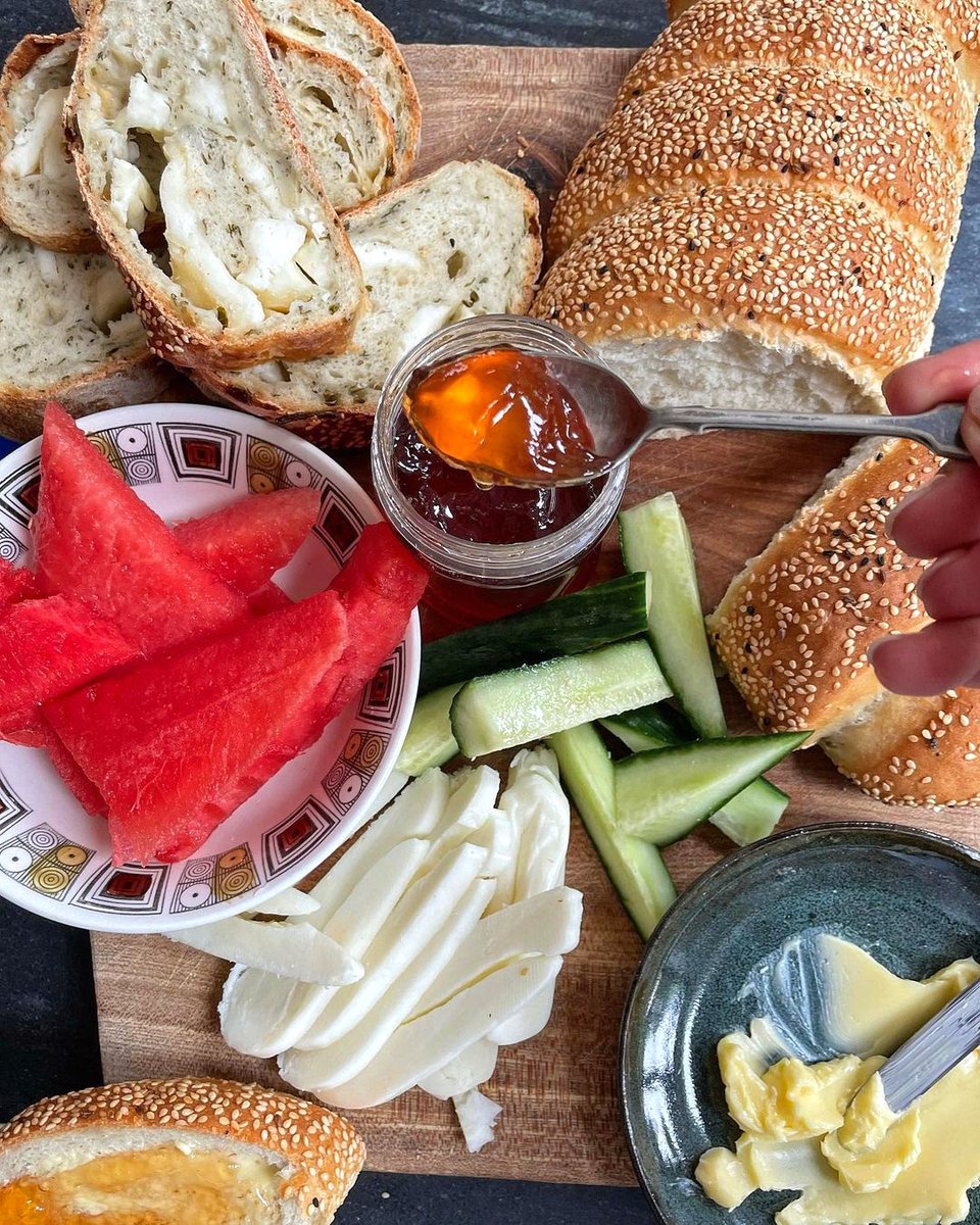 Breakfast or brunch, call it what you like. Just look at that mouthwatering spread of pure happiness… 🤤 
By the way, if you've never tried Mosphilo (Azarole) jam, you're simply missing out. 😉 
Happy Sunday, everyone! 🌞
📷 @georginahayden
#visitcyprus  #cyprusbreakfast