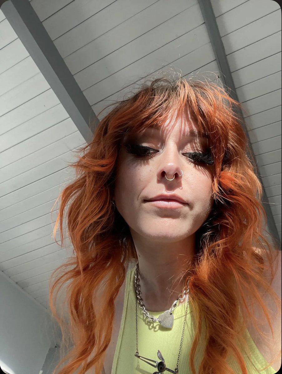 RadTayTay's tweet photo. i felt cute for 10 seconds today https://t.co/Zay5s9z7i2