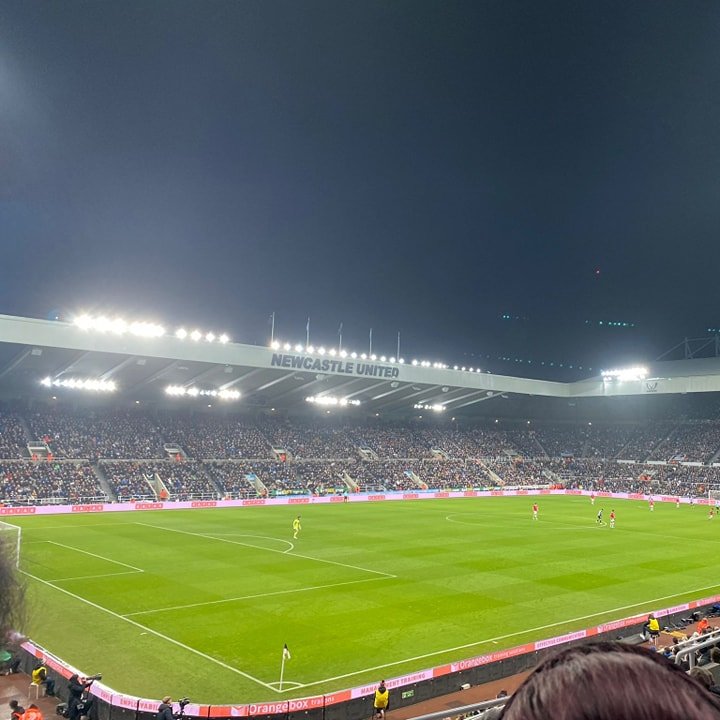 Newcastle United are looking into the possibility of developing the East Stand as part of a plan to extend the capacity of St James' Park 62,000 seater stadium.

[Times Sport]

#NUFC