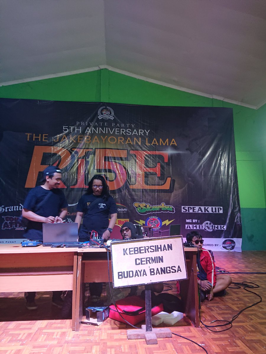 bancengCengba's tweet photo. masih ngehe, masih ngaco, dan ayo mampiw
pride @Jakebayoran65 π― β€οΈπ
#js65 https://t.co/1VMDjzm76j