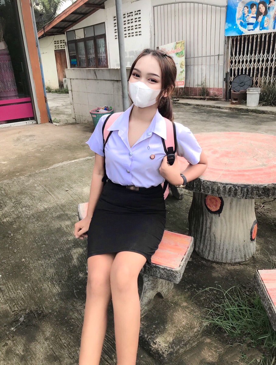 baem49's tweet photo. ยิ้มมม^^ #ศรีสะเกษ #นักศึกษา https://t.co/dqDQ8hNz96