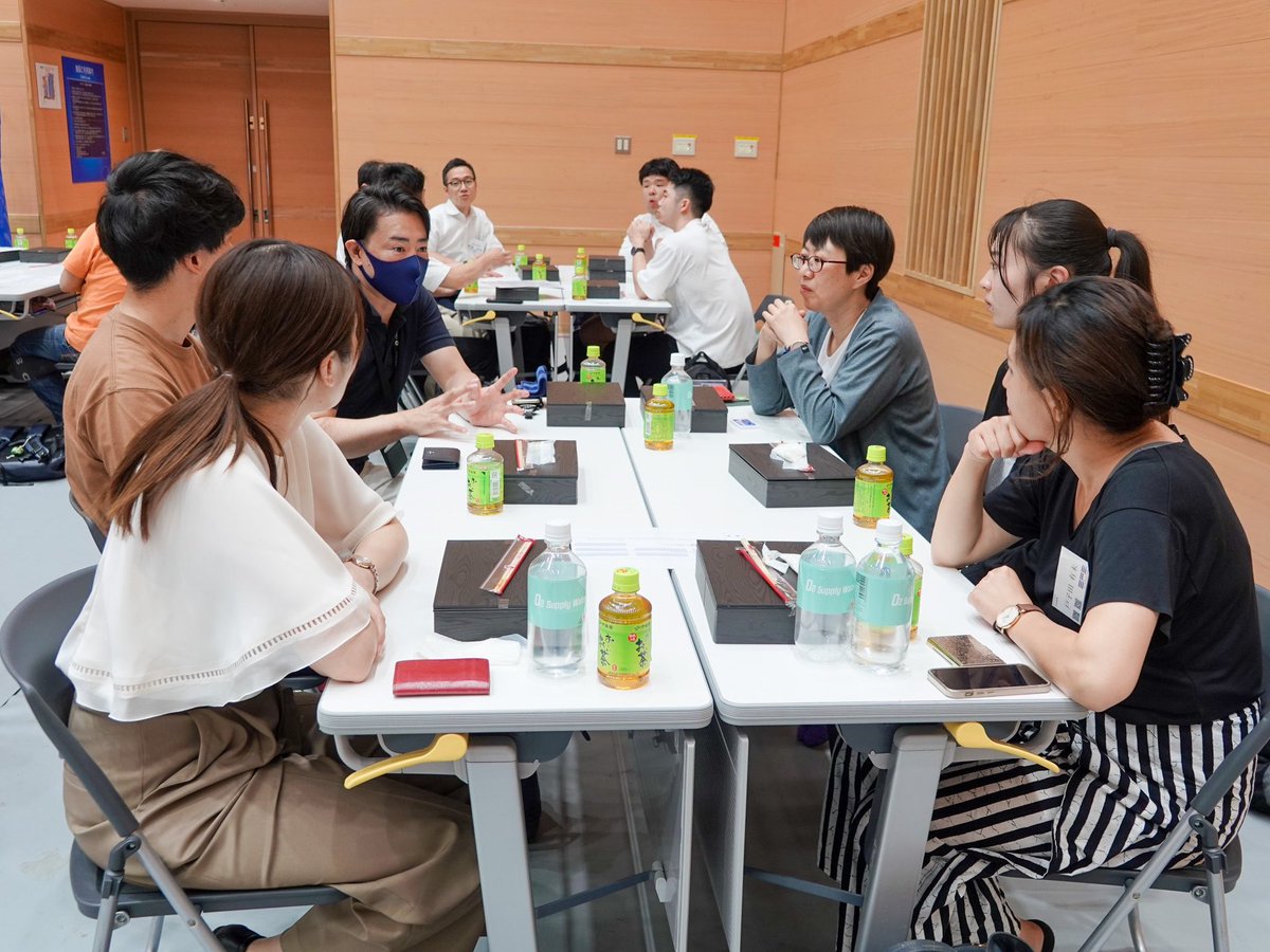SPS20220619's tweet photo. ■Sports Performance Summit■

ランチワークセッションでは、昼食を食べながらグループごとのテーマに沿ってディスカッションを実施。インプットした情報をもとに、アウトプットの作業に取り組みました。

#SPS #SportsPerformanceSummit https://t.co/jUNUlVuoJd
