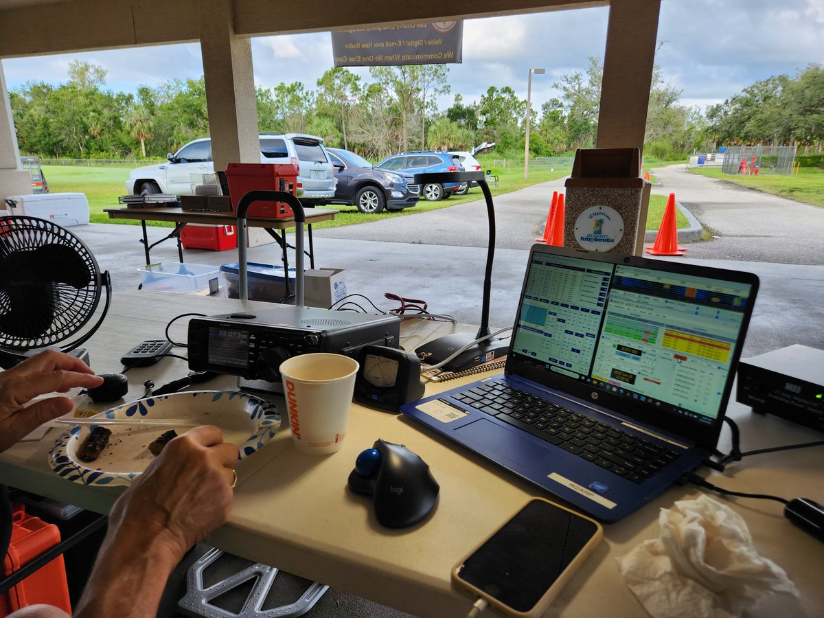 PioHam's tweet photo. FMARC  Field Day 2023 breakfast: sausage with a side of FT8 on 10M. #arrlfd #AmateurRadio #hamradio #SWFL https://t.co/rumWdbxb8w