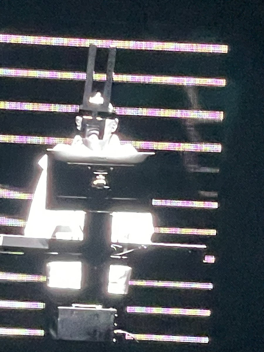 ZingoHQ's tweet photo. @petshopboys absolutely smashed it at @leedsarena last night.  Best show I have seen. The atmosphere was amazing. Loved loved loved it! 🎉 https://t.co/wjWfOq7CvS