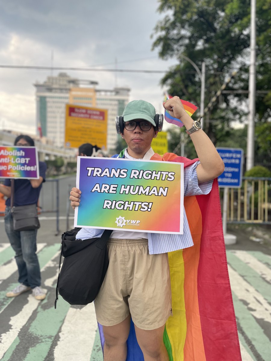 youngworkersph's tweet photo. LGBTQIA+ RIGHTS = WORKERS' RIGHTS! Young  Workers of the Philippines joined Pride March to highlight challenges faced by LGBTQIA+ workers. From workplace discrimination to lack of healthcare, our fight for equality continues! 

#SOGIEEqualityNOW #Pride2023 #PrideMarch #PrideMonth https://t.co/KS7ylK439s