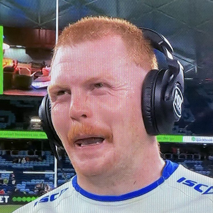 Never look a gift Hors’burgh in the mouth 🦷 🦷 

#BadlyDrawnRugbyLeague
#NRL
#RugbyLeague
#CoreyHorsburgh