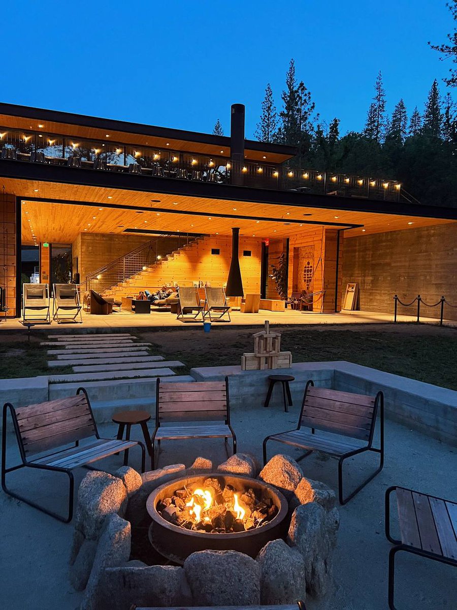 Thomas_D1982's tweet photo. Outdoor fireplace https://t.co/3P7vNlOGsP