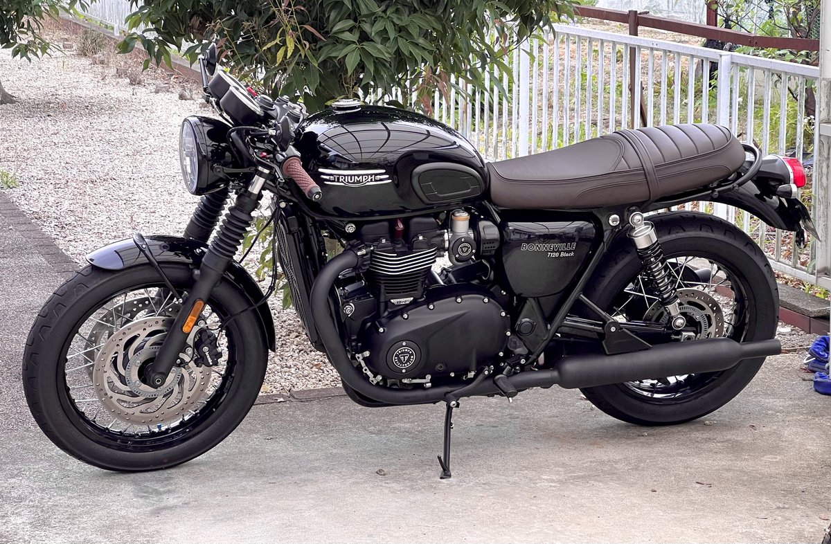 エリック 🇬🇧BONNEVILLE T120 tweet media