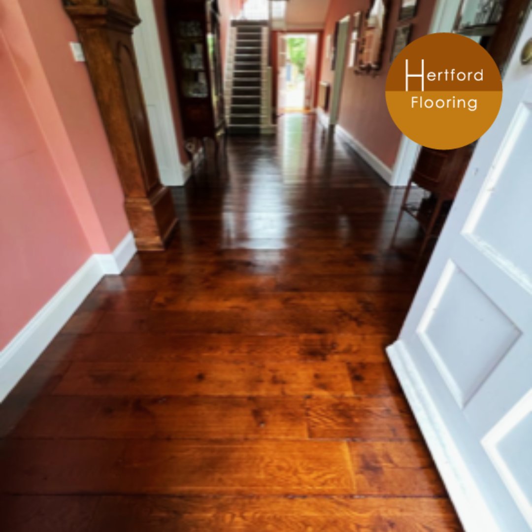 HertfordFloor's tweet photo. Simply beautiful wooden flooring which had a re-oil recently🥰
🏠🧡🏠🧡🏠🧡🏠🧡🏠🧡🏠
#hertfordflooring #discerninglydifferent #wood
🏠🧡🛢️🏠🧡🛢️🏠🧡🛢️🏠🧡
#reoiling #bringingwoodbacktolife #beautiful #home
🏠🧡🏠🧡🏠🧡🏠🧡🏠🧡🏠
Our Customer's home in Hoddesdon
#floor 🏠🧡🛢️ https://t.co/H6UdBZlk2b