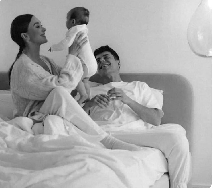 JosephNathan24's tweet photo. Un jour, j’aurai les deux amours de ma vie. https://t.co/P0kCKZFwlB