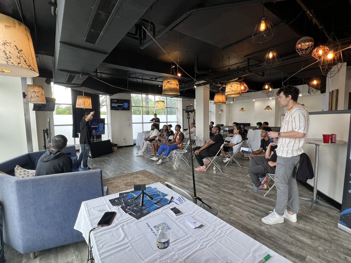 MISS_Q_TBKSS's tweet photo. Great event!!! Looking forward to many more @Web3DC sessions @CESS_Storage looking forward to learning some more about your platform. #web3dc #WashingtonDC #CryptoCommunity #TBKSS #thebrooklandss https://t.co/7FmwQxWPzw