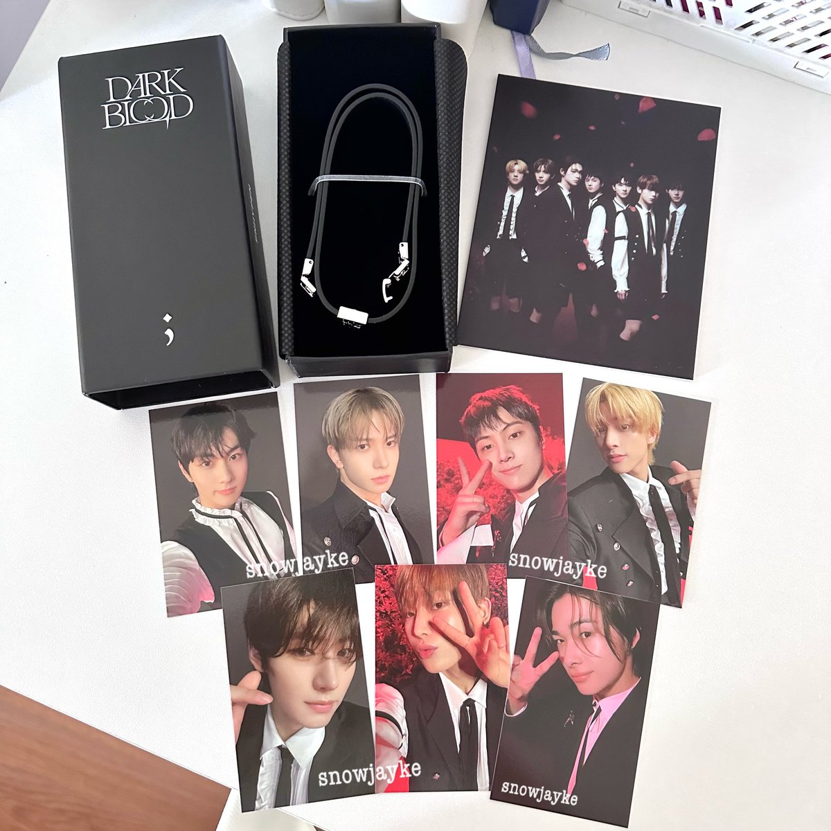 snowjayke's tweet photo. 💌 #snwjykeMails ᵕ̈ 〖 062523 〗

— hello @urhomegeca , my Dark Blood choker set arrived 😍 Thank you so much for packing it well and for the freebies! I love the db sintra board 🥰 ‘til our next transaction 🤍

꒰ #fromgeca ꒱ https://t.co/rNY115fjyj