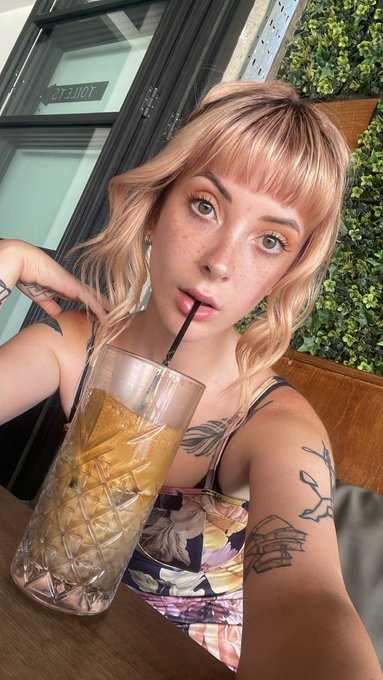 the freckles are frecklin&rsquo; https://t.co/2XFEJ66lSx