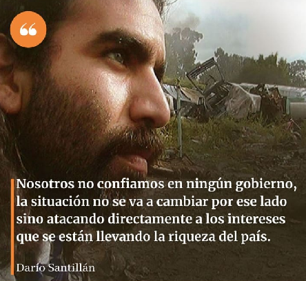ArandaDario's tweet photo. "No confiamos en ningún gobierno. La situación no se va a cambiar por ese lado sino atacando directamente a los intereses que se están llevando la riqueza del país".
Darío Santillán

Hoy y mañana, jornada en estación Darío y Maxi
(Imagen Huerquen Comunicación) https://t.co/kkv3oHC9zc