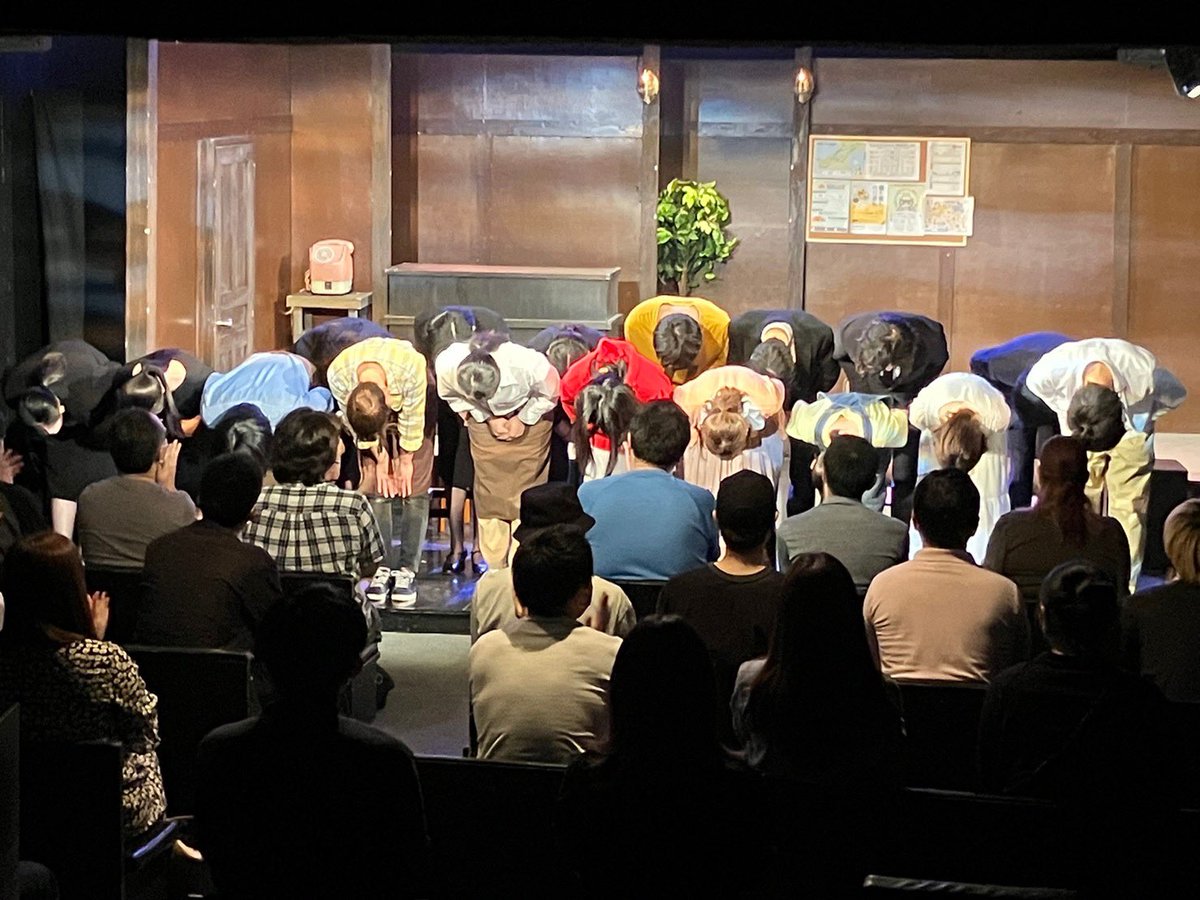 flyd_ball's tweet photo. 『#忘却の輪舞曲』Bチーム
本日無事千秋楽を迎えました‼️
ご来場頂きまして、
誠にありがとうございました✨
Bチーム出演者一同、これからの活躍も応援頂けますと幸いです🙇♀️
これにて『忘却の輪舞曲』終幕です🎶
#忘却のロンド https://t.co/GjfkMA683V