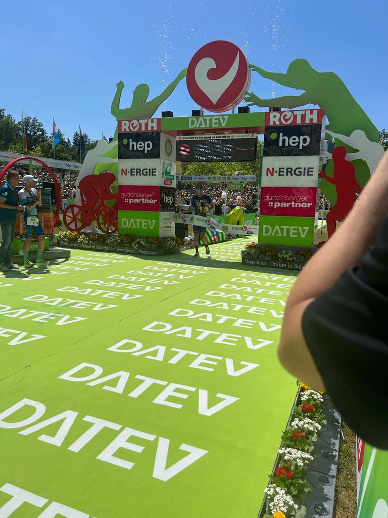 Ben Kanute enjoys his finish in 3rd place

A great performance for the US-athlete His final time: 07:37:01 hours. 
#challengeroth #wearetriathlon