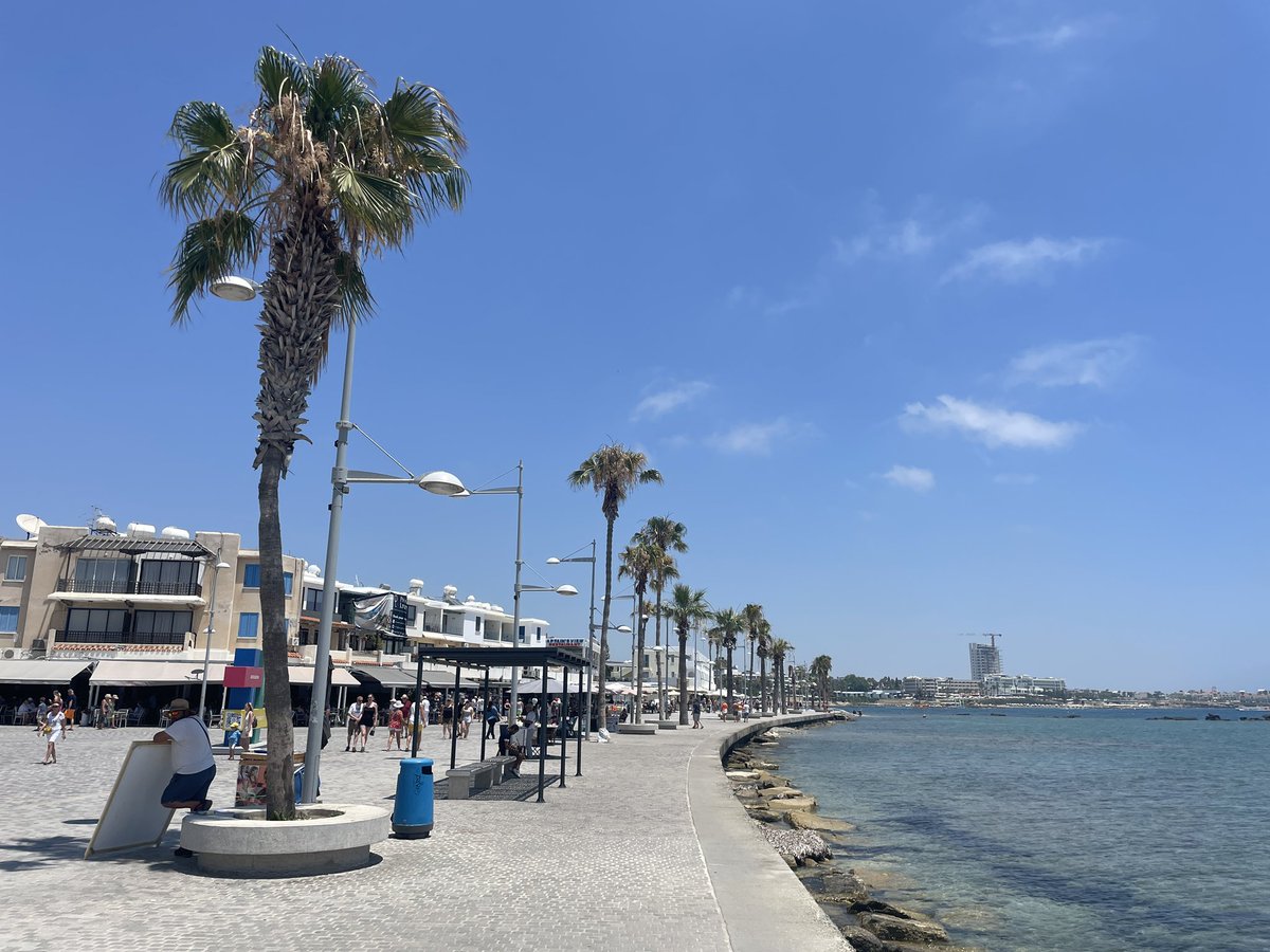 Richard knew tweet media