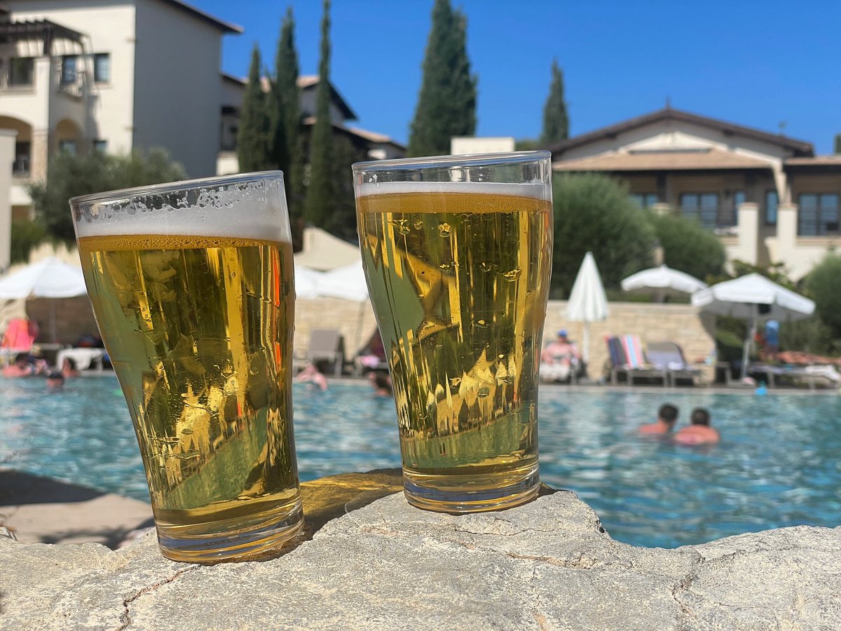 Richard knew tweet media