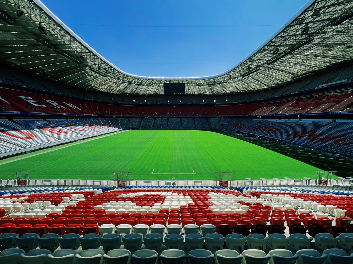1syamsulariff's tweet photo. The Allianz Arena is a football stadium located in Munich, Germany. The stadium serves as the home ground for the German football club FC Bayern Munich and has a seating capacity of approximately 75,000 spectators. #IkutGerakHati #BayernMunich #AllianzArena https://t.co/vWkhe8SWMM
