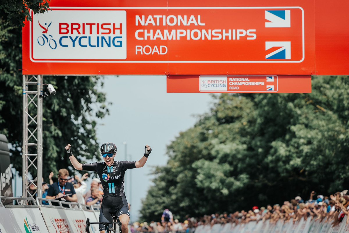 picnicpostnl's tweet photo. PFEIFFER!!! 🤩 

Massive ride from @pfeiffergeorgi on the demanding circuit to power up the climb and take the 🏆, claiming her second 🇬🇧 road race title 🎉 

📸 @eltoromedia_com 

#KeepChallenging #NatRoadChamps https://t.co/XKUz8eHmoU