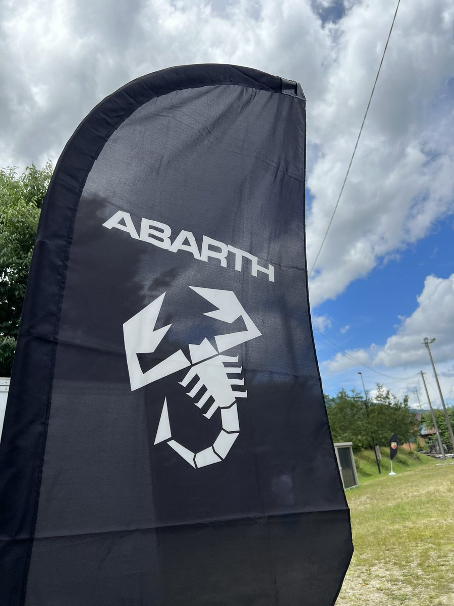 mjzism's tweet photo. 24日(土) ABARTH COFFEE BREAK 2023 GIFU(道の駅かしも ゆうらく館)
行ってきました。結構な台数やった。
#abarth #abarth595  #abarth500 #fiat #アバルト #アバルト595 #オーバーフェンダー #overfender #スピードスター  #マーク1 #深リム #ssr #mk1  #バッドフェイスボンネット ＃エアサス https://t.co/gZZIRzb5o1