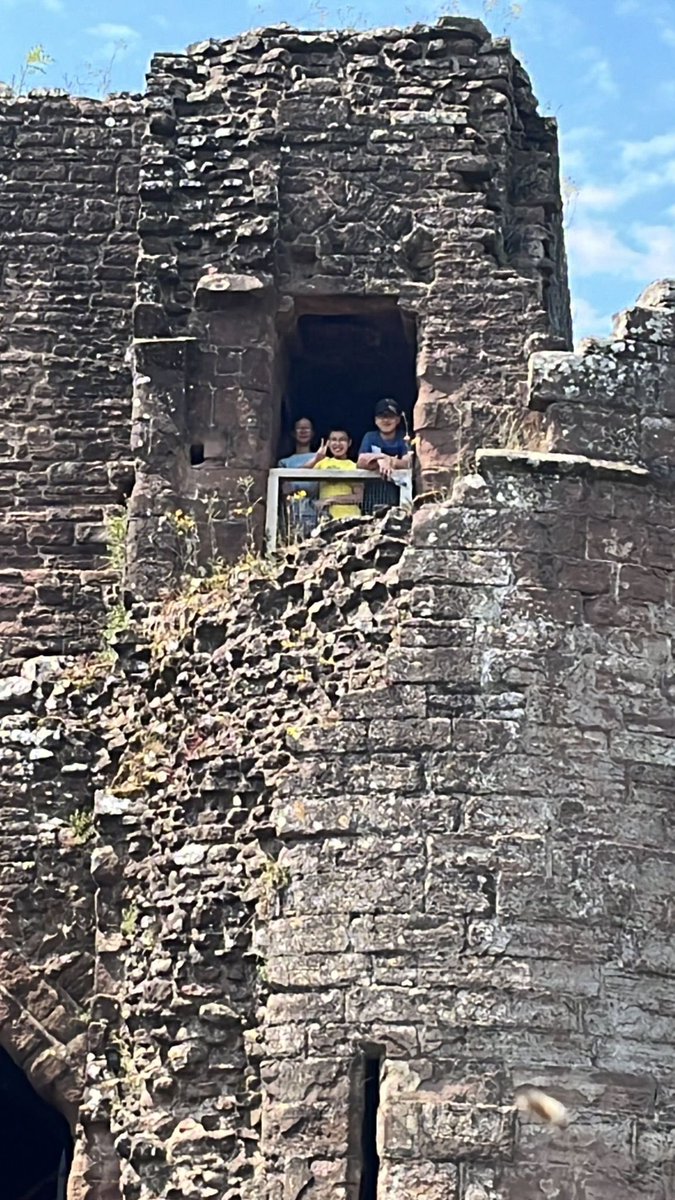 JWhiteGCS's tweet photo. Last spy activities &amp; Castle Capers @EnglishHeritage @YHAWyeValley https://t.co/pIfD3pDDy6