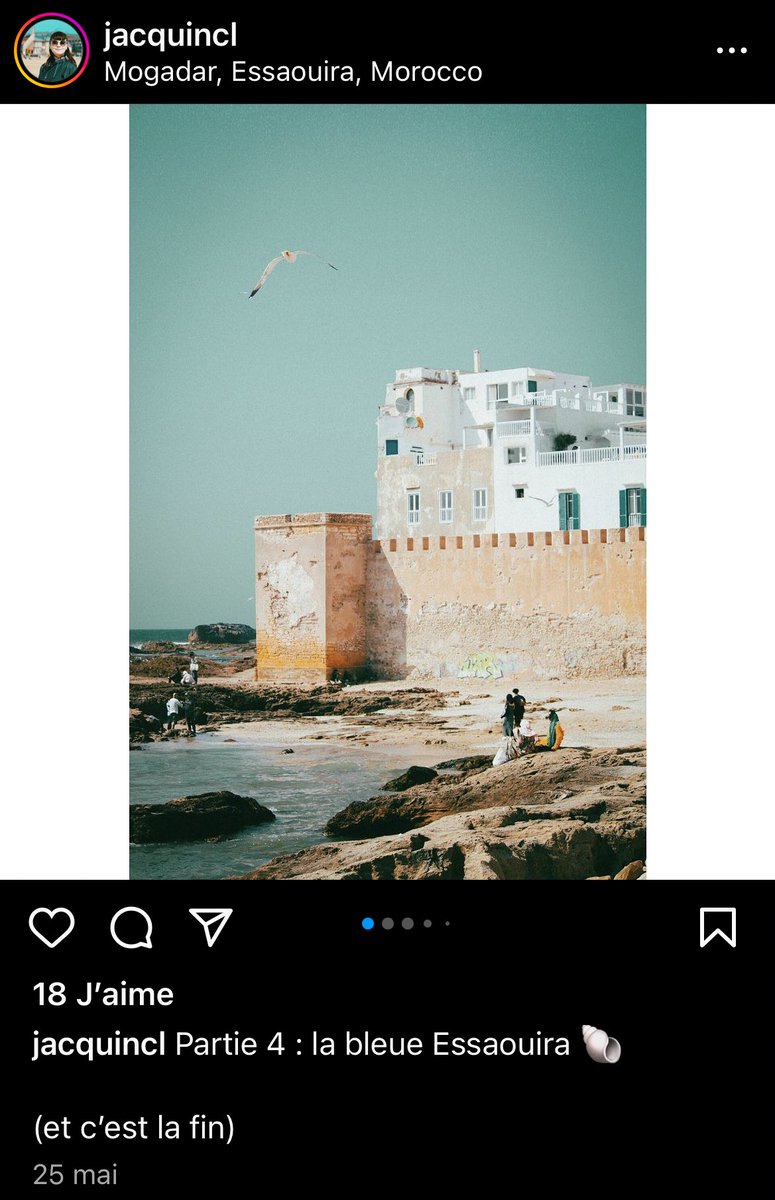 EddySardou's tweet photo. Les mauvais bourgeois mangent du porc et vivent chez les ploucs. Les bons bourgeois ne mangent pas de porc et vont à Marrakech, Essaouira, au Costa Rica, au Mexique, au Canada ou faire du ski à la Clusaz, comme des gens du peuple. J’ai bon ? https://t.co/TehGEkyPi3