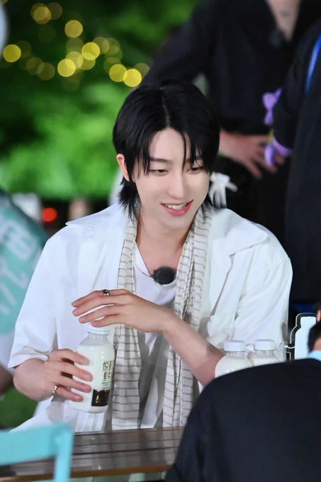 มือจ๋วย