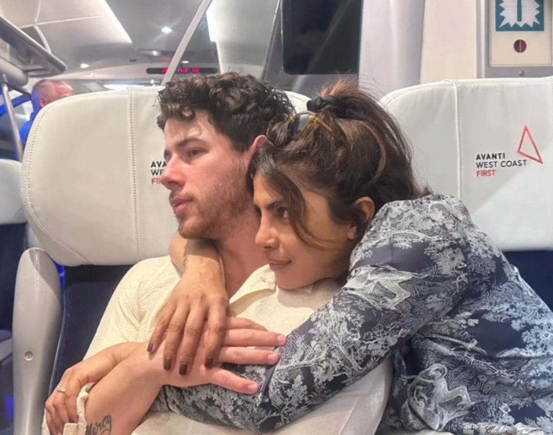 This two ❤️ #PriyankaChopra #NickJonas